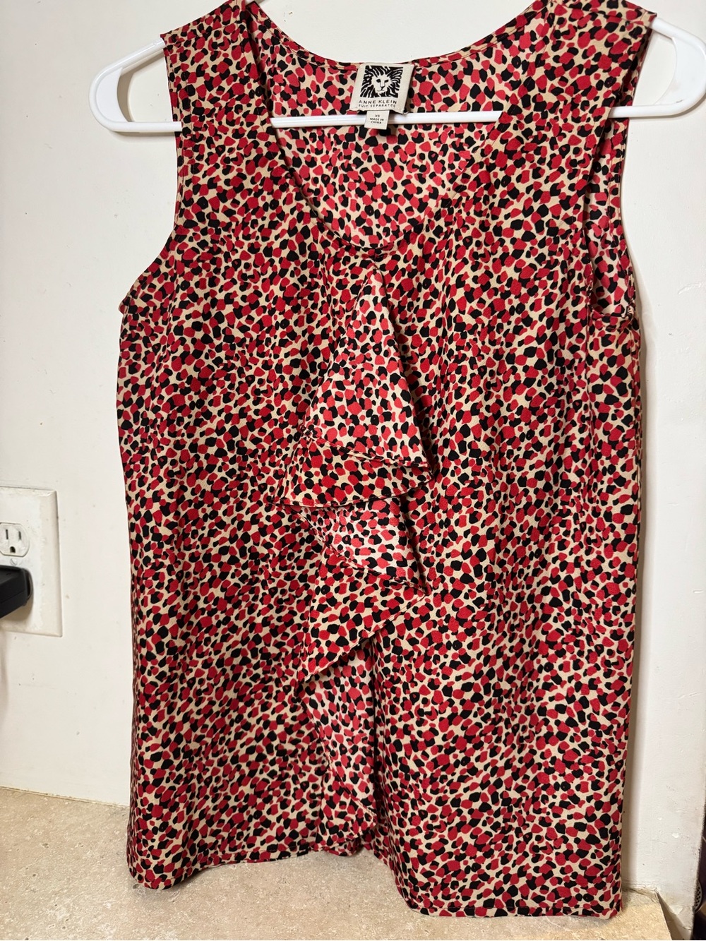Anne Klein Ruffled Sleeveless Blouse - Red/Black Print